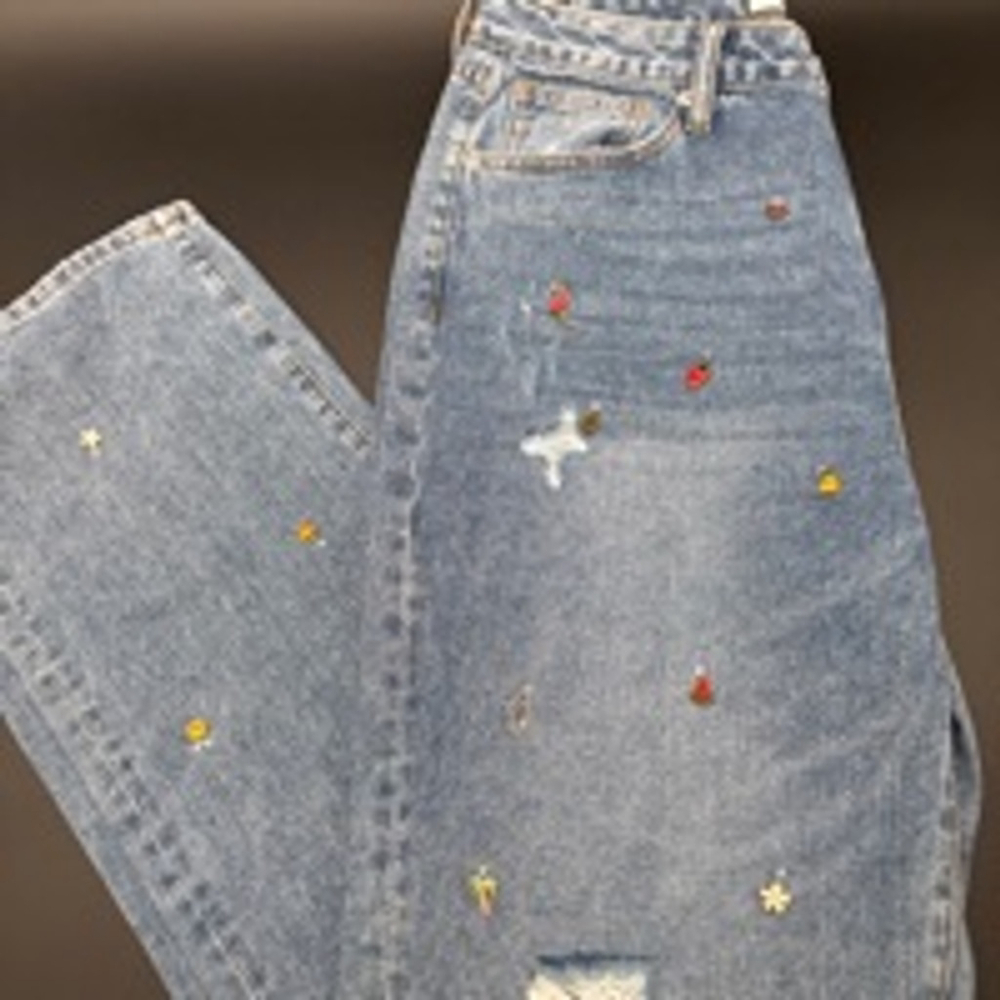 FASHION NOVA Charmed Jeans, Size 13, Blue, Distressed - Picture 4 of 9